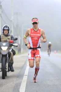 Brent McMahon durante a maratona, onde cravou 2:42:52. Foto: Rodrigo Eichler