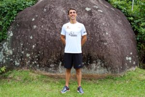 Fellipe Santos, 3º colocado na cat. 18/24 em Kona, fará sua estreia como PRO em Floripa. Foto: Ricardo Andrade